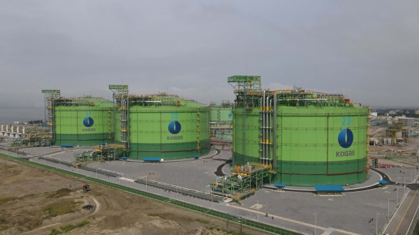 인천 LNG 생산기지 저장탱크 전경 (제공:금호산업)